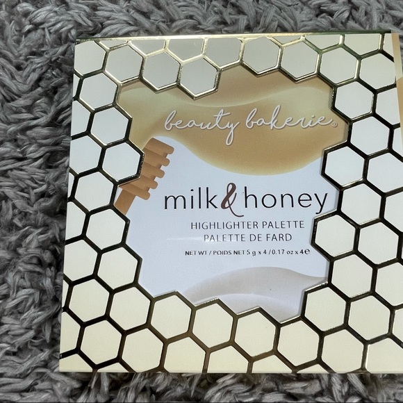 Beauty Bakerie Milk & honey highlighter palette, highly pigmented, 4 colors - Picture 2 of 5